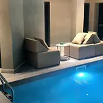 Boutique Acacia فندق لوفغان
