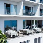 Boutique Acacia 4* لوفغان