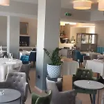 Boutique Acacia