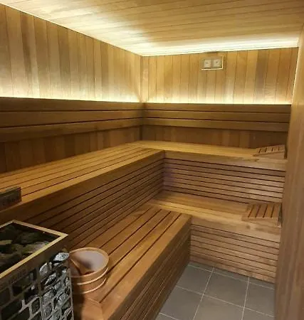 Boutique Acacia 4* לובראן